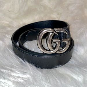 Silver and Black Leather Gucci Belt